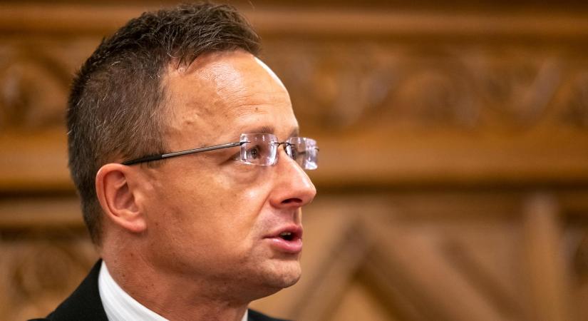 Már Szijjártó Péter sem általános, időkorlát nélküli szankciómentességről beszél