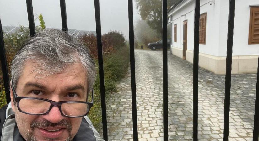 Visszafele sült el a daciás románozás a Fidesz-szóvivőnél: már Hatvanpusztán is azzal őrködnek