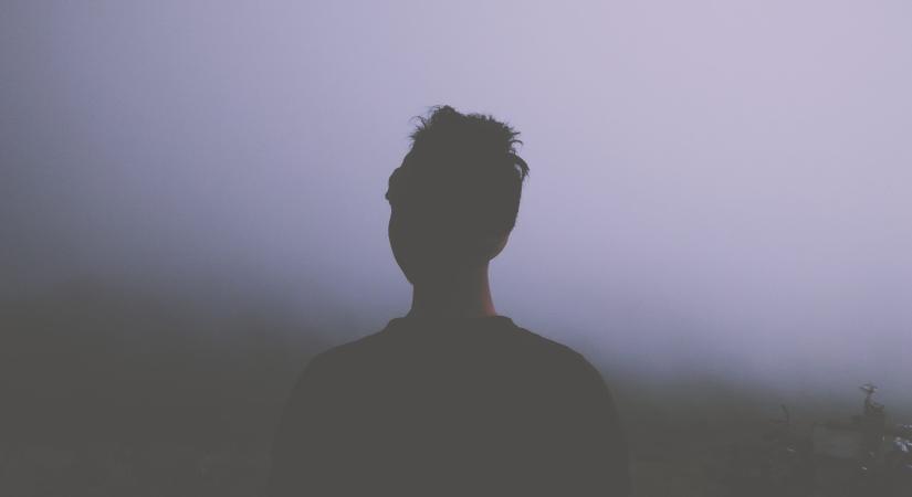 Sűrű köd és borús ég borítja be az országot – csak pár helyen bukkanhat elő a nap pénteken!