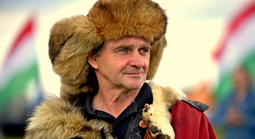 Íjász világszövetséget alapít Mónus József Magyarországon