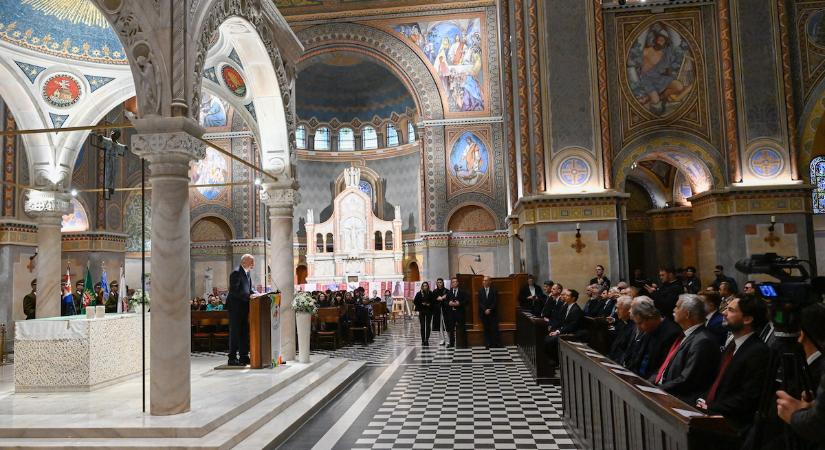 Sulyok Tamás: A szegedi székesegyház és a Dóm tér különleges értéket képvisel