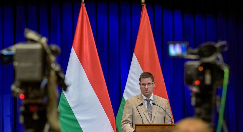 Így érkezik majd a 14. havi nyugdíj, a Mol húzásával játszhatják ki az oroszok a szankciót, soroznak a németek