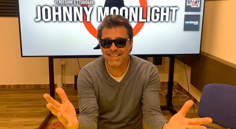 Johnny Moonlight – a színpad és a valóság határán