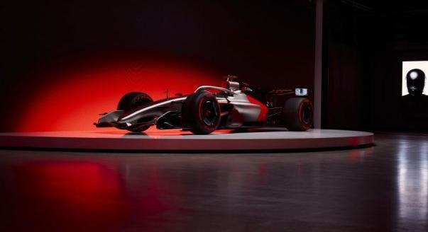 Tesztel a Cadillac, vb-címet céloz az Audi: csütörtöki F1-es hírek