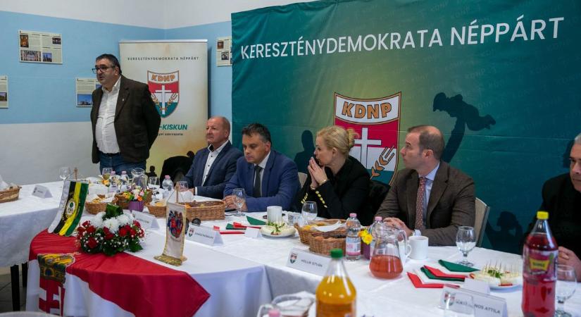 Petőfiszálláson folytatódott a KDNP országjárása – fotók