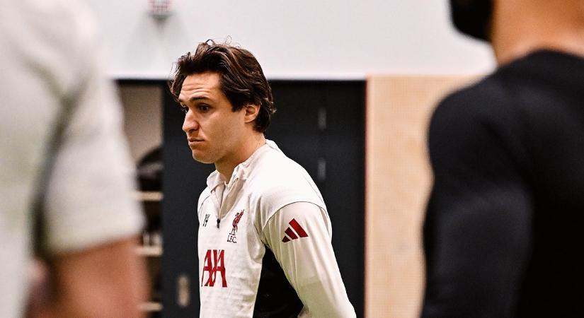 Federico Chiesa rohadtul unta a riportert, a Liverpool sztárján röhög mindenki