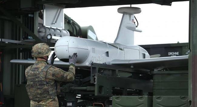 Nyolc EU-tagállam félmilliárd dollárt különített el fegyverekre Ukrajnának a PURL program keretében