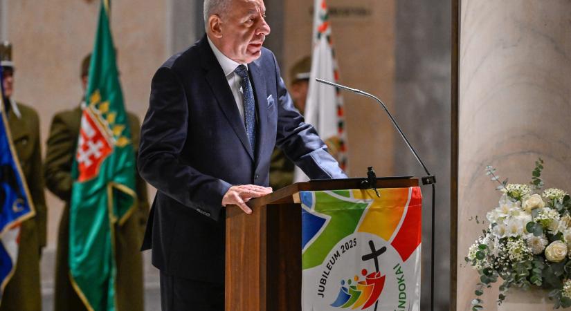 Sulyok Tamás: a szegedi székesegyház és a Dóm tér különleges értéket képvisel a nemzet életében és gondolkodásában