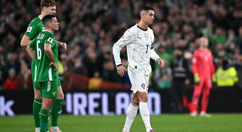 Vb-selejtező: Cristiano Ronaldo agya teljesen eldurrant, kiállították a durva könyököse után - videó