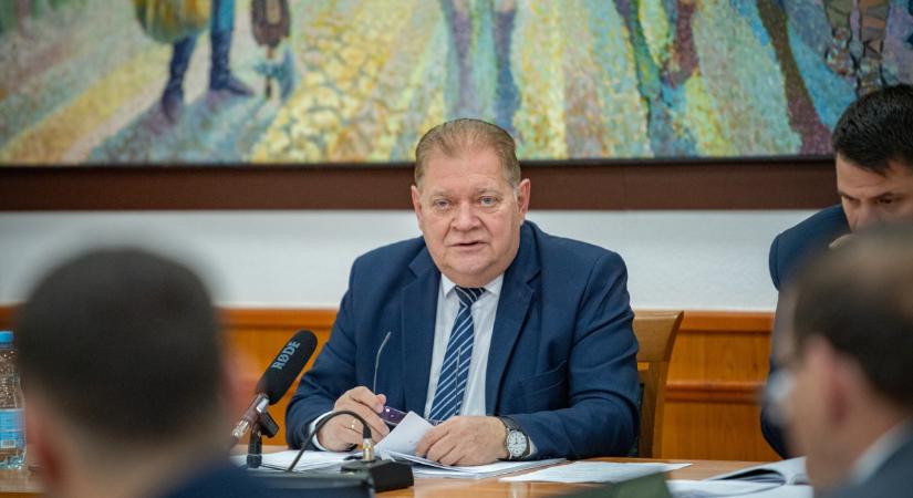 Emelkedik az idegenforgalmi adó, jutalmat kapott a polgármester – döntések Hajdúszoboszlón