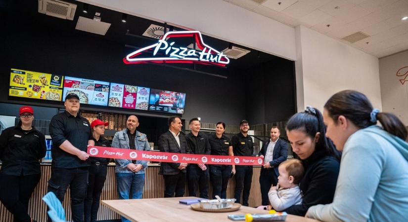Három hét telt el a kaposvári Pizza Hut nyitása óta – minden várakozást felülmúlt az érdeklődés