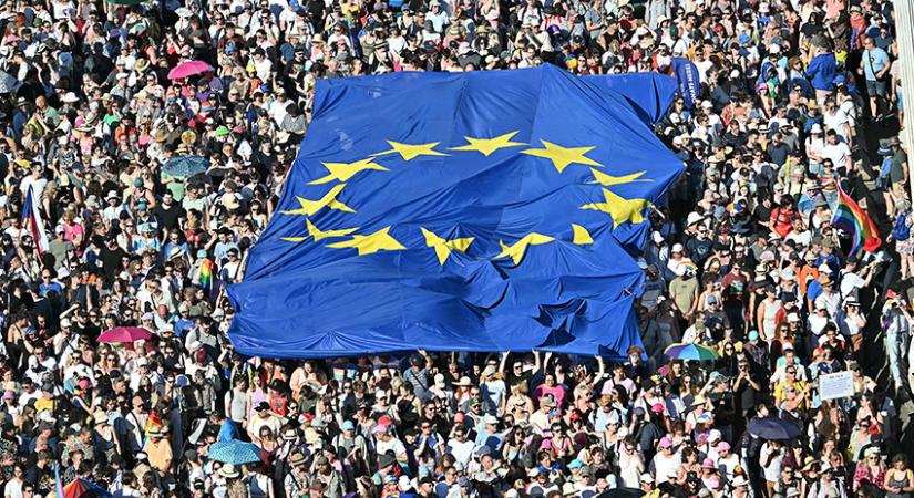 Tagok legyünk, vagy magyarok?