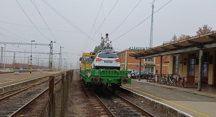Különleges Suzukit tett sínre a MÁV