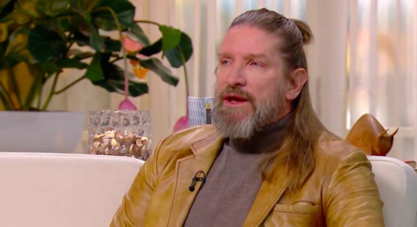 Drasztikus átalakuláson ment át Pintér Tenya – videó