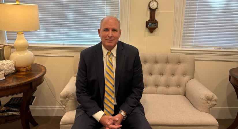 „Csak valami katasztrofális esemény fogja felébreszteni az embereket” – Exkluzív interjú Washingtonból Mark Morgan ex-FBI ügynökkel