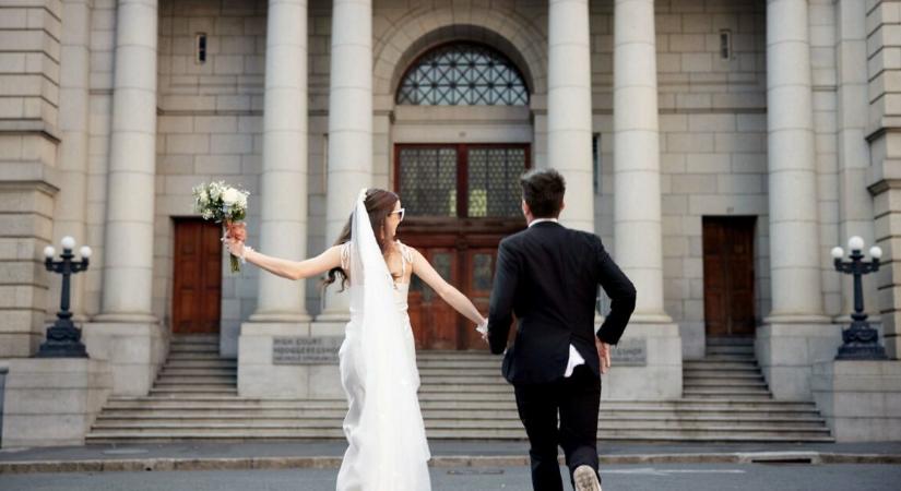 Drámát és káoszt várt a barátnő az esküvőn, de nem kapta meg, ezért csalódott