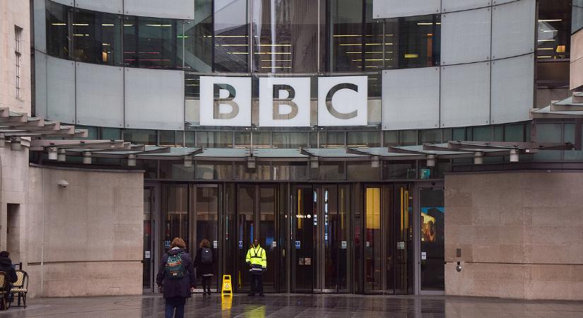Bocsánatot kért Trumptól a BBC, de fizetni nem fog