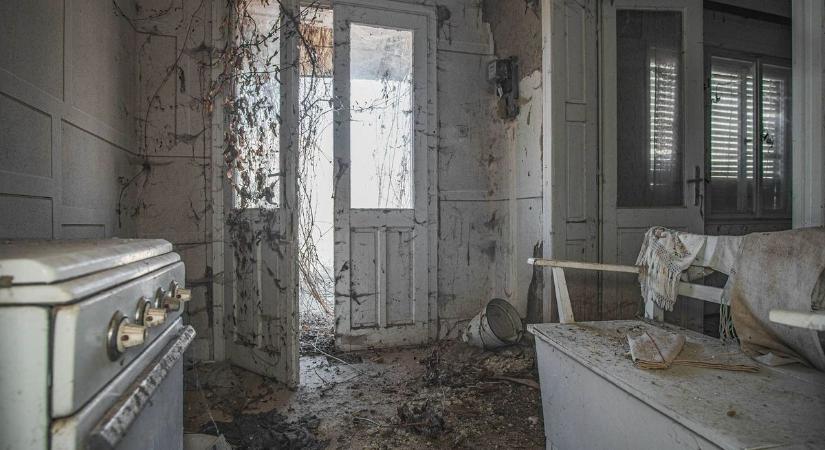 Még a fosztott kukoricacsutka is a padlón hever – Rozália néni nem érhette meg a 100. születésnapját szeretett otthonában fotók