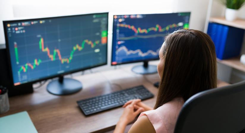 Péntek reggelre gyengült a forint