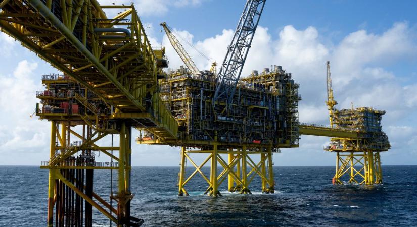 Ez a végső döfés a Lukoilnak? A Trident gázlelőhelyen hagyták magára az orosz céget a szankciók miatt - 30 milliárd köbméter kitermelése a tét