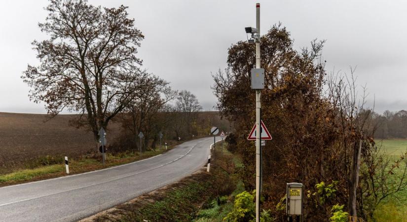 Utánajártunk, miért van kamera a Bajna-Héreg közti úton, ez a szerepe