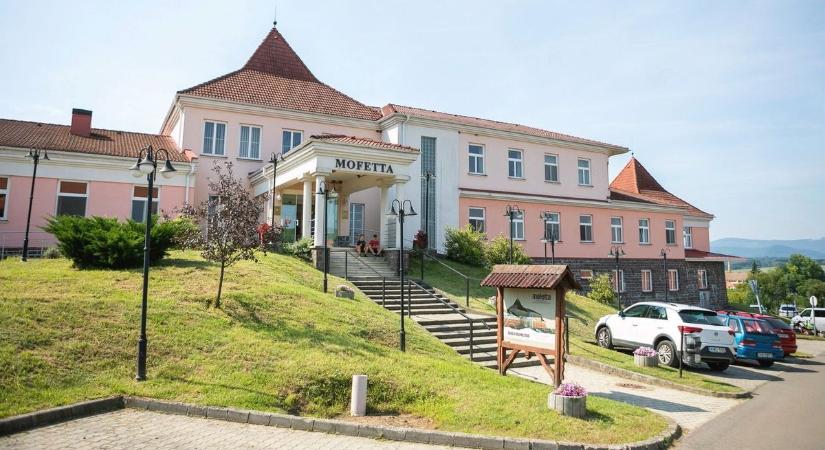 Világhírű tudós érdeklődött a Mátraderecske alatt rejlő természeti erők iránt