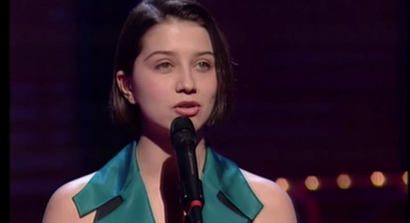 Bayer Friderika a 94-es Eurovízión robbant be: 54 évesen így él három örökbefogadott gyermekével