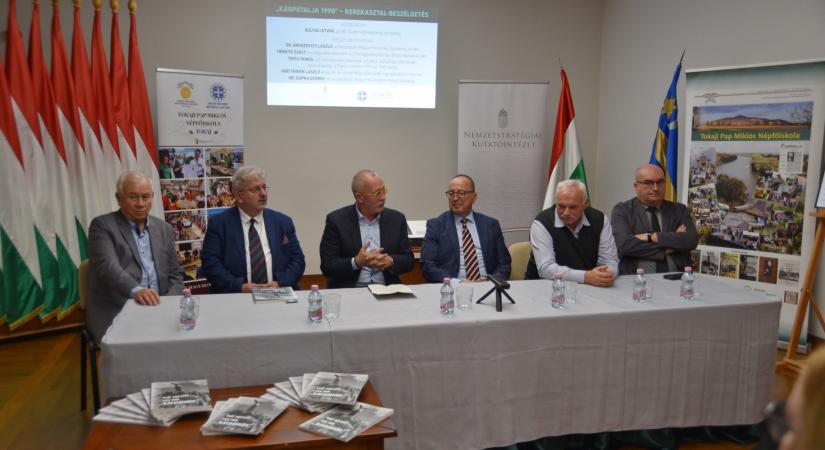 Könyvbemutató és kerekasztal-beszélgetés az NSKI székházában: Kárpátalja a rendszerváltás időszakában