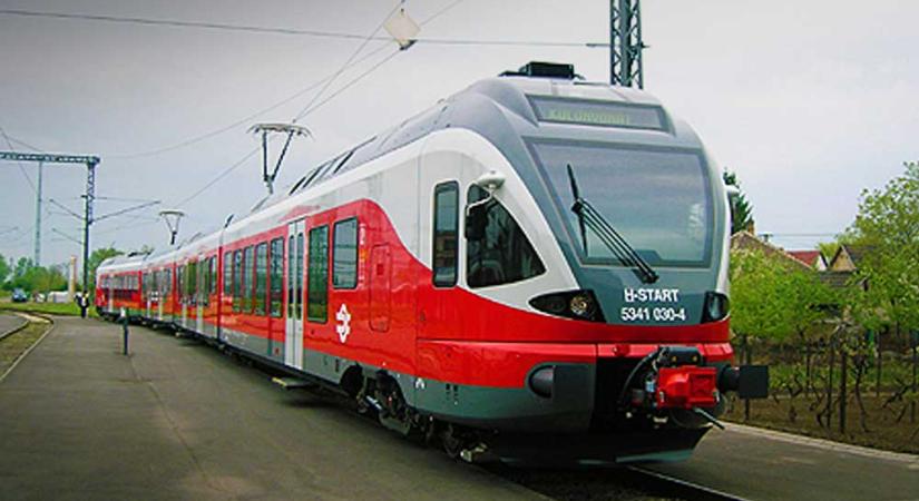 MÁV: elromlott a sorompó Rákosliget és Pécel között, emiatt akár egy órát is késhetnek a vonatok a hatvani vonalon