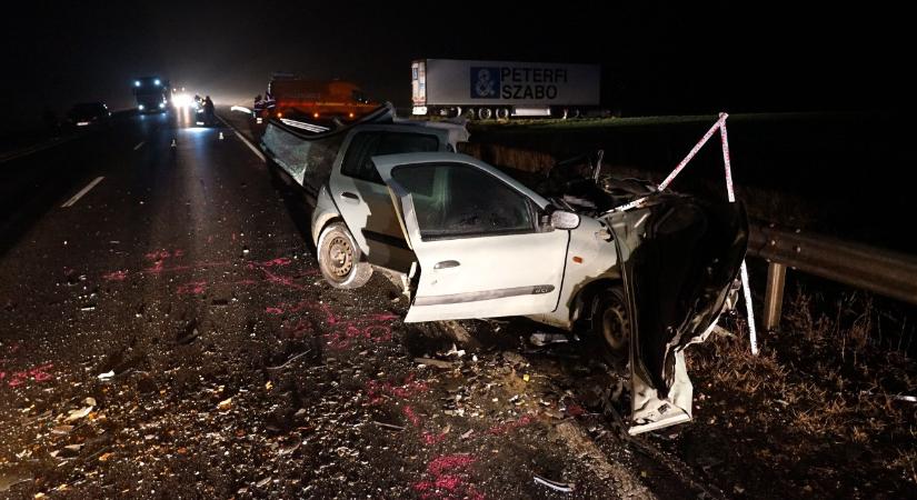 Képeken a 62-esen történt csúnya baleset