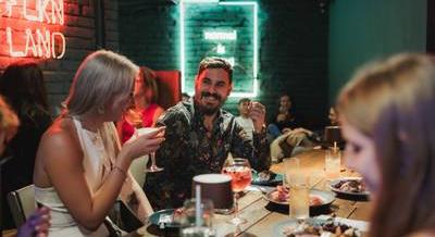 Ha szeretnéd a kollégákkal egy igazán emlékezetes partin zárni az évet, a Neverland tökéletes választás