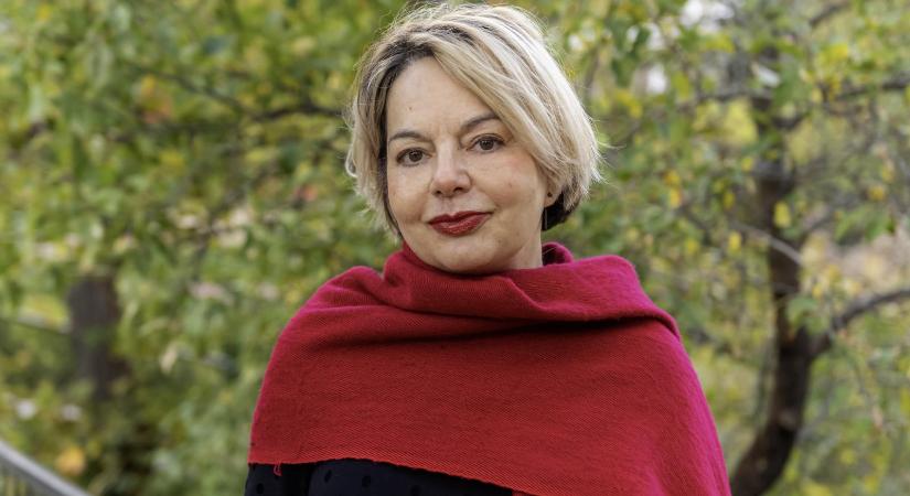 „Azt gondolom, hogy elsősorban a honfitársai vagyunk egymásnak. Engem ez sokkal jobban érdekel, mint hogy ki hova szavaz”