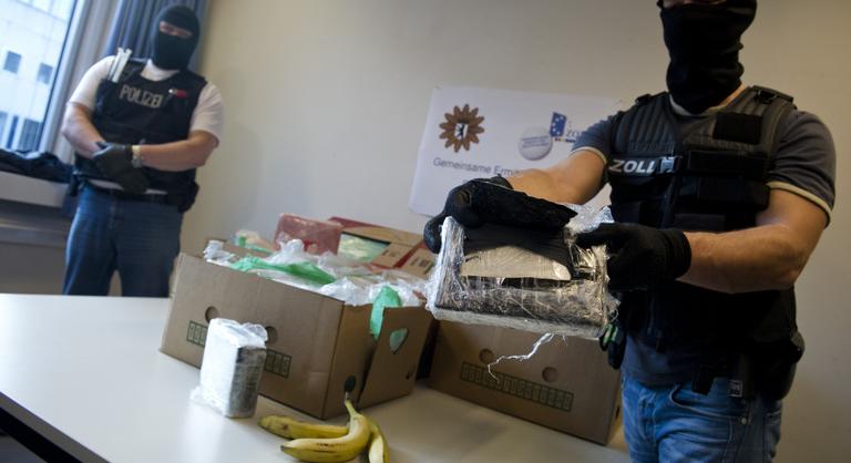 Véletlenül több mint féltonnányi kokain került a szupermarketek polcaira
