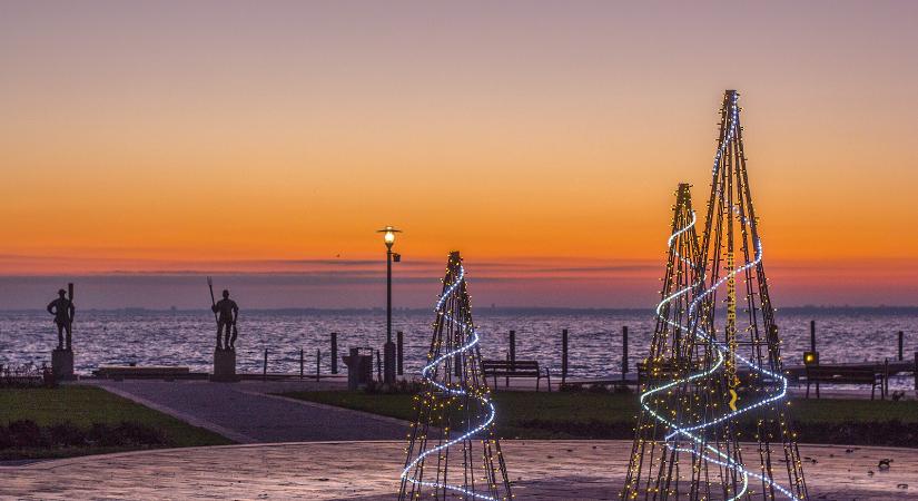 Karácsonyi vásárok, adventi programok a Balatonnál 2025-ben