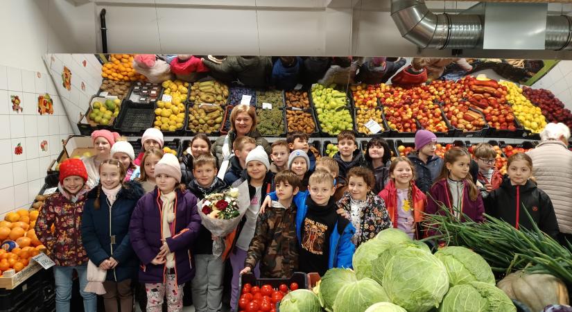 Rendhagyó környezetismeret óra a Vásárcsarnokban