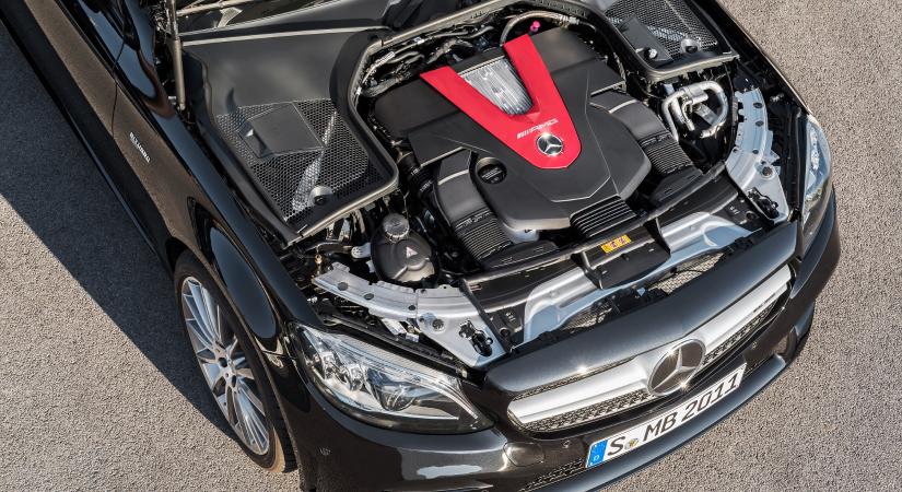 Túl hangos több Mercedes is, megszűnhet a gyártásuk