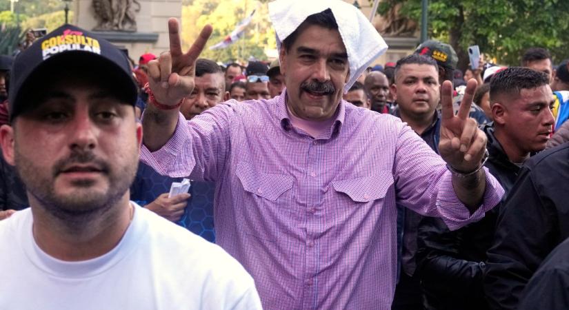 Trump bármikor meghúzhatja a ravaszt, Venezuela elnöke már inkább a békét hangsúlyozza