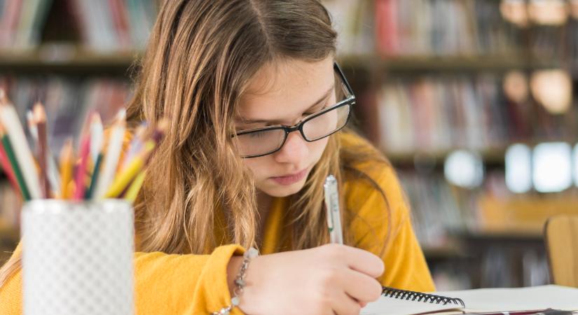 Hogyan segíthetünk szülőként a felvételire készülő gyereknek?