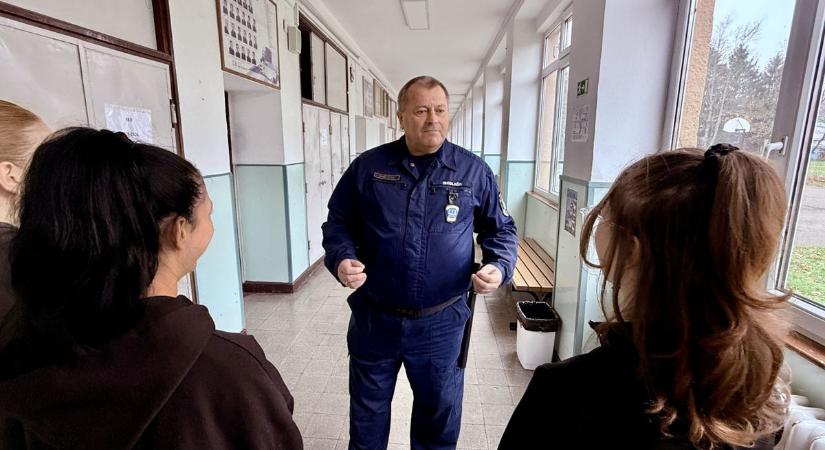 Ő lett a hónap iskolaőre: még a tanulók bizalmát és szeretetét is kivívta