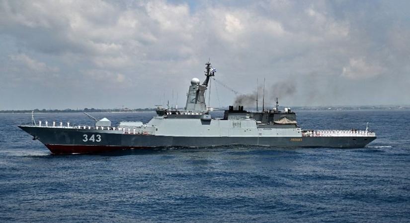 Egy hajszálon múlott a katasztrófa: Putyin hajója a gigakonfliktus felé haladt – Amerika azonnal reagált