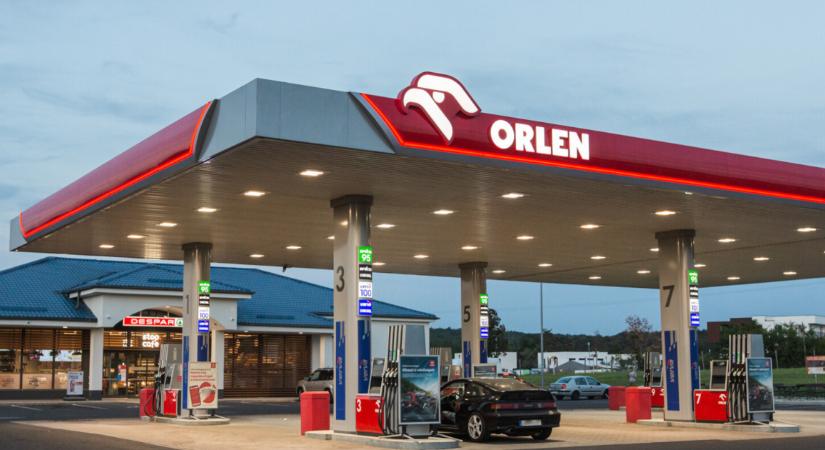 A lengyel Mol jól rávert a magyarra