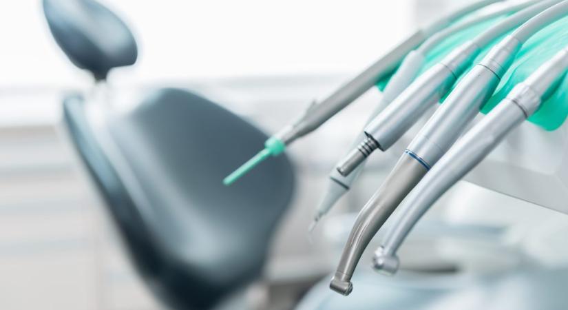 Tragédia: fogászati mélyaltatás közben halt meg egy 2 éves kislány Bukarestben