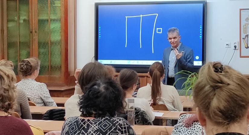 Ne adjunk digitális eszközt 3 év alatti gyereknek!