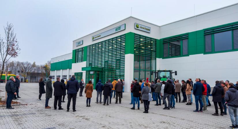 Új after-sales bázissal erősítette hálózatát a KITE Zrt. Szekszárdon