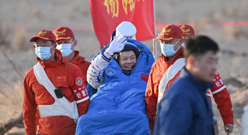 Sikeresen visszatért a Földre a Sencsou–20 kínai űrmisszió legénysége
