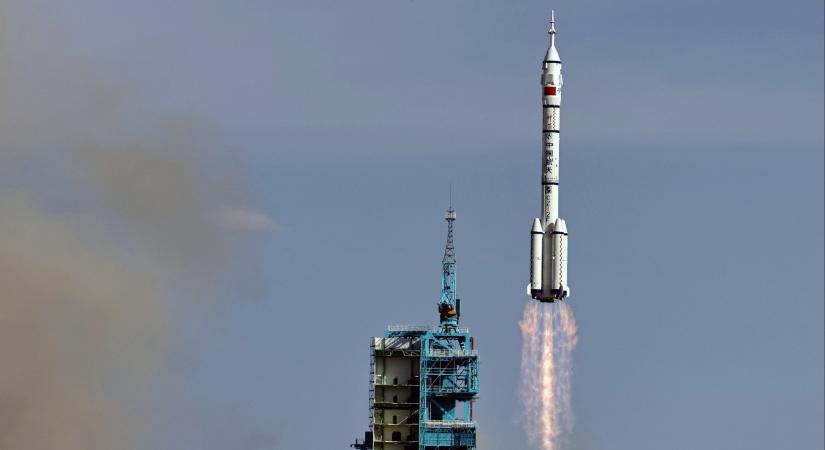 Űrsokk: repedést találtak az ablakon, de már minden rendben