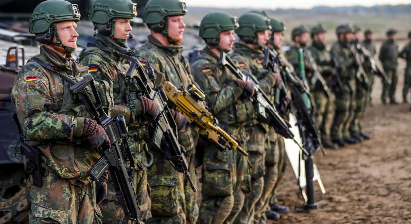 Döntött a német kormány: minden 18 év feletti férfi alkalmassági vizsgálaton vesz részt