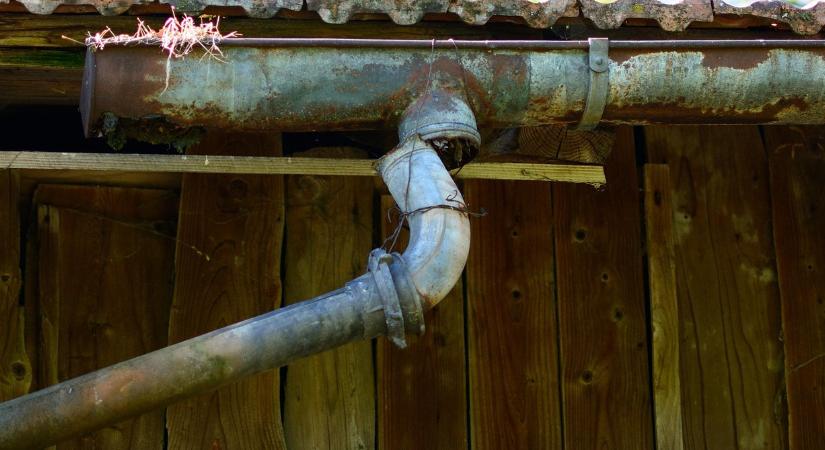 Így takarítsa ki az ereszt, hogy ne legyen vele gondja télen