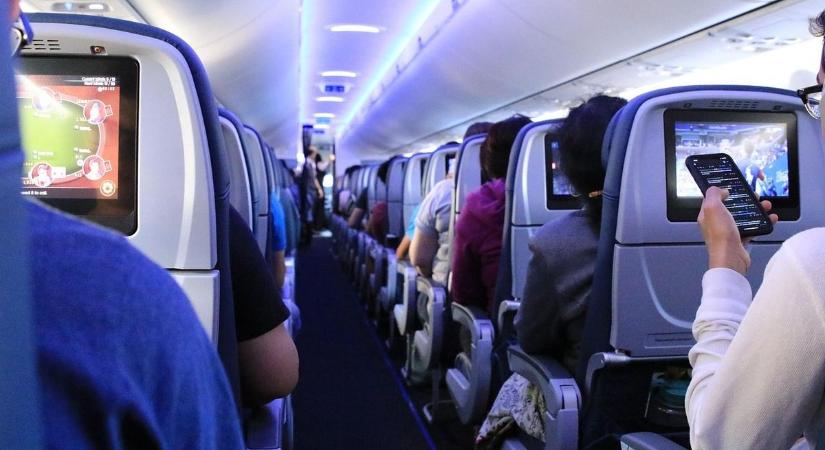 Fapados kétségek: ennél a légitársasággal már csak digitális beszállókártyával lehet utazni