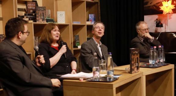 Krasznahorkai úgy teszi fel az élet nagy kérdéseit, hogy azt még a tudósok is elismerik